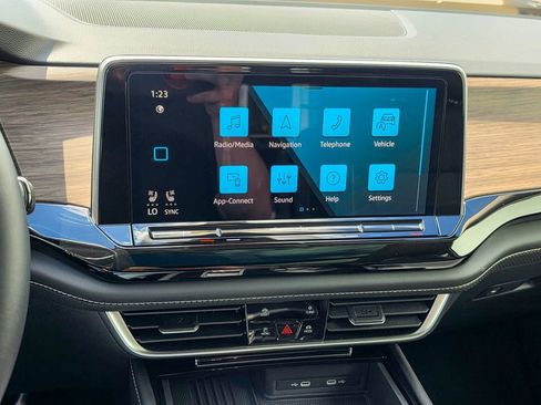 New 2026 Volkswagen Atlas SEL AWD/4WD image 22