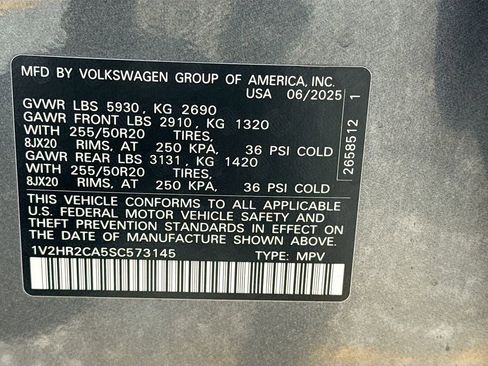 Used 2025 Volkswagen Atlas SE AWD/4WD image 36