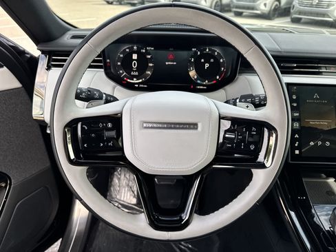 Used 2025 Land Rover Range Rover Sport Dynamic SE AWD/4WD image 29