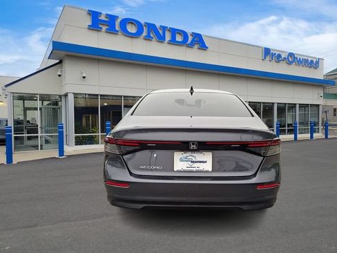 Used 2023 Honda Accord EX image 5