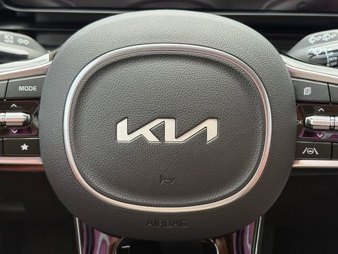New 2026 Kia Carnival EX FWD image 25