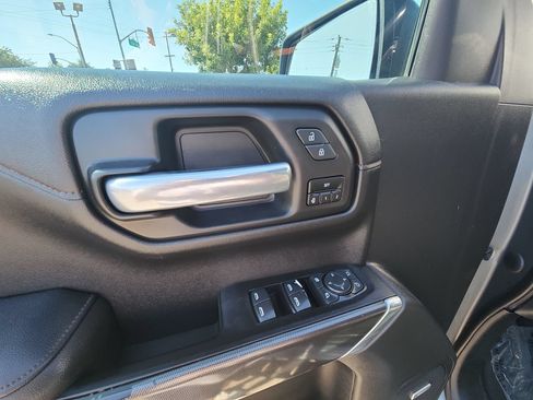 Used 2021 GMC Sierra 1500 AT4 w/ AT4 Premium Package AWD/4WD image 15