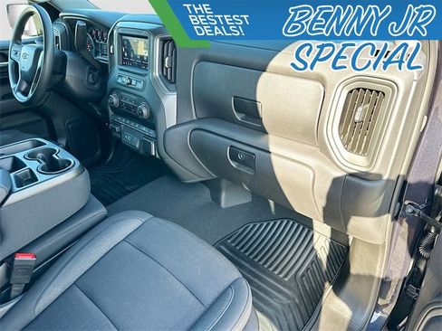 Used 2024 Chevrolet Silverado 1500 Custom Trail Boss w/ LPO, Dark Essentials Package image 27