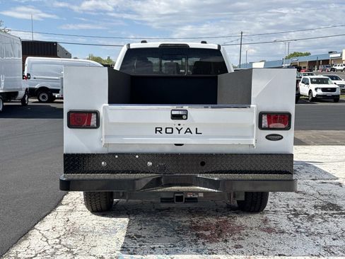 New 2025 Ford F350 XL w/ XL Chrome Package image 4