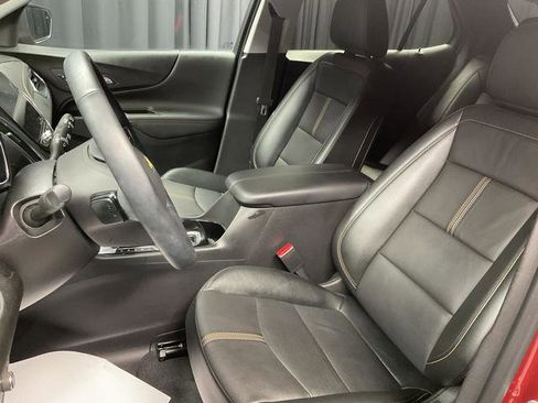 Used 2023 Chevrolet Equinox Premier image 20