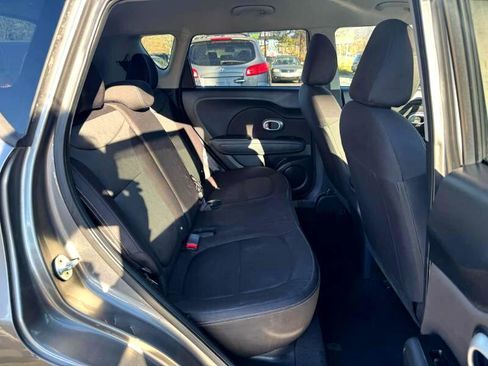 Used 2016 Kia Soul image 16