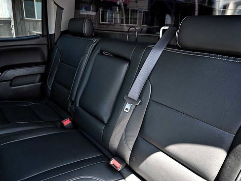 Used 2018 Chevrolet Silverado 1500 LT w/ All Star Edition AWD/4WD image 10
