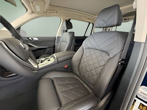 Used 2026 BMW X7 xDrive40i image 16