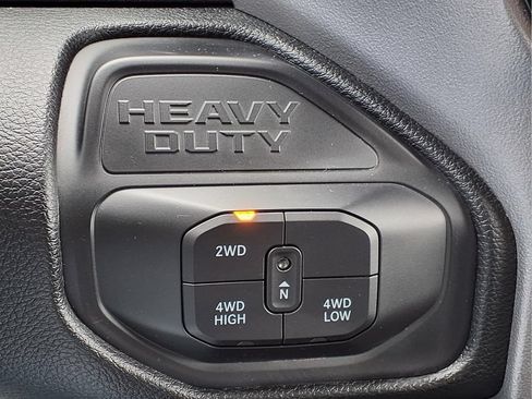 Used 2026 RAM 2500 Laramie AWD/4WD image 16