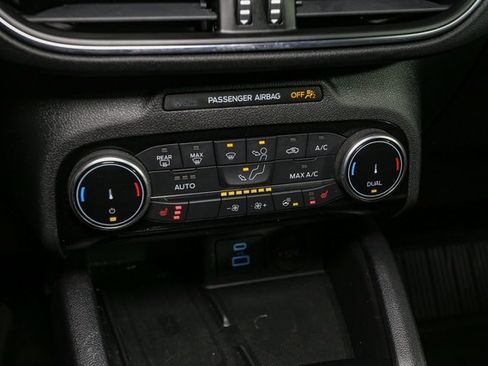 Used 2022 Ford Escape Titanium w/ Titanium Elite Package image 28