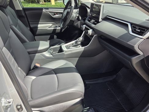Certified 2025 Toyota RAV4 XLE Premium image 11
