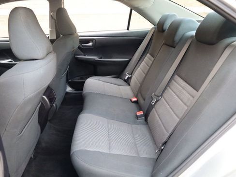 Used 2017 Toyota Camry LE image 17