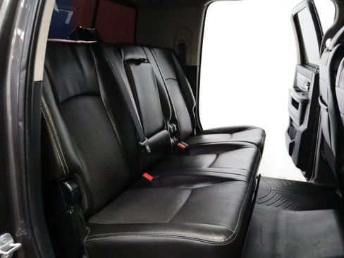 Used 2014 RAM 2500 Laramie w/ Convenience Group AWD/4WD image 10