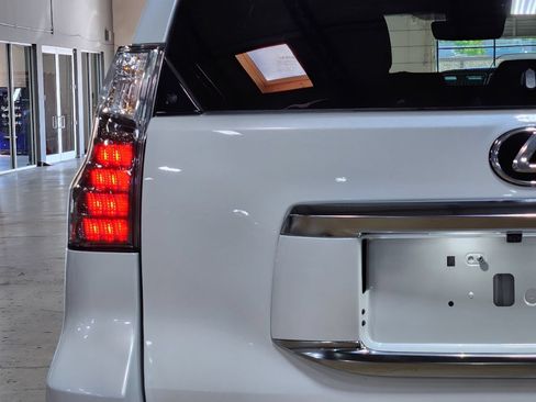 Used 2023 Lexus GX 460 Premium AWD/4WD image 20