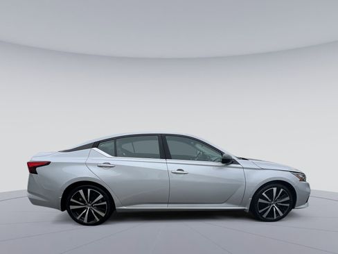 Used 2021 Nissan Altima 2.5 SR image 6