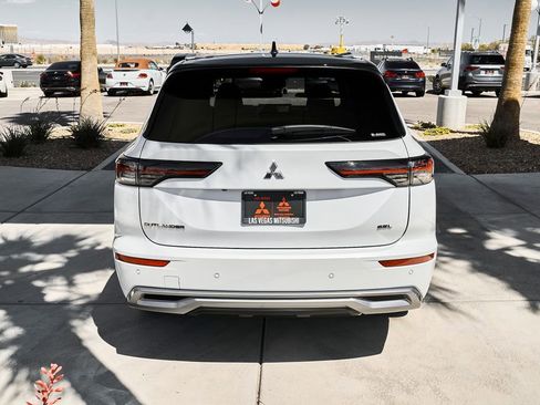 Used 2025 Mitsubishi Outlander SEL AWD/4WD image 7