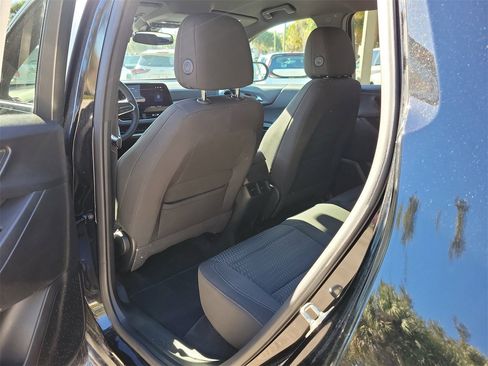 Used 2025 Chevrolet Equinox LT image 8