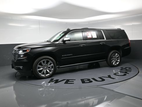 Used 2017 Chevrolet Suburban Premier AWD/4WD image 6