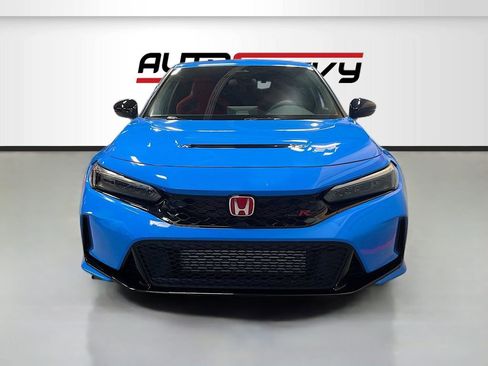 Used 2024 Honda Civic Type R image 2