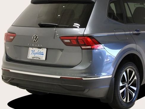 Used 2023 Volkswagen Tiguan S image 7