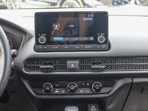 Used 2025 Honda HR-V LX image 14