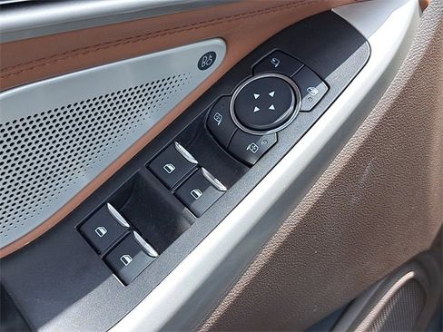 Used 2022 Ford Explorer King Ranch w/ Technology Package image 22