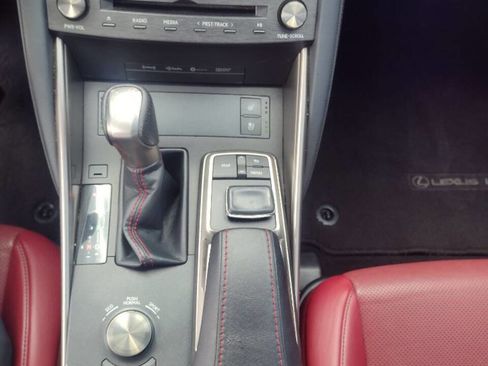 Used 2019 Lexus IS 300 image 42