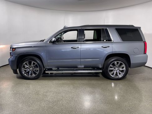 Used 2019 Chevrolet Tahoe LT w/ LT Signature Package RWD image 6