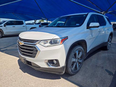 Used 2020 Chevrolet Traverse LT w/ LT Premium Package FWD image 1