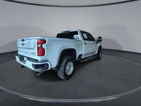 Used 2022 Chevrolet Silverado 2500 High Country w/ Z71 Off-Road Package image 13