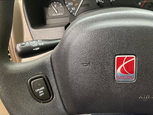 Used 2003 Saturn Vue AWD V6 image 11