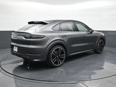 Certified 2023 Porsche Cayenne GTS AWD/4WD image 22