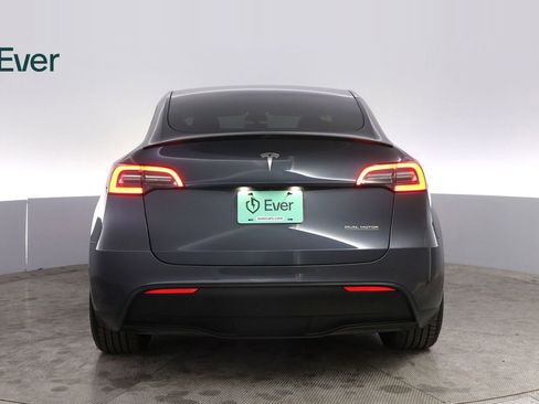Used 2022 Tesla Model Y Performance image 15