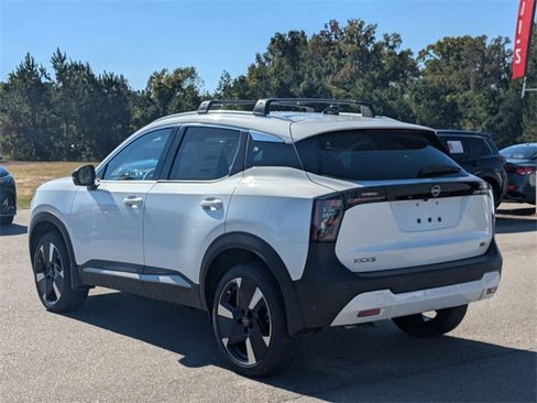 New 2026 Nissan Kicks SR image 5