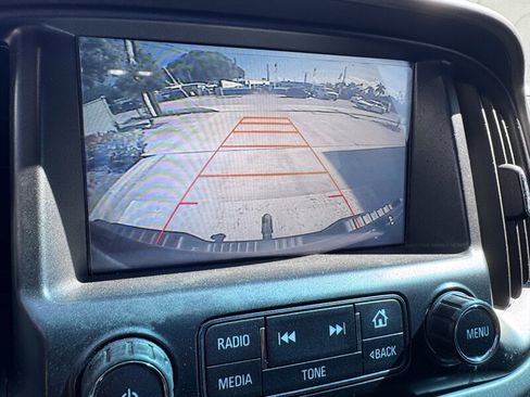 Used 2016 GMC Canyon SLE w/ All Terrain Package RWD image 9