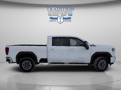 Used 2023 GMC Sierra 2500 SLE w/ SLE Value Package; image 6