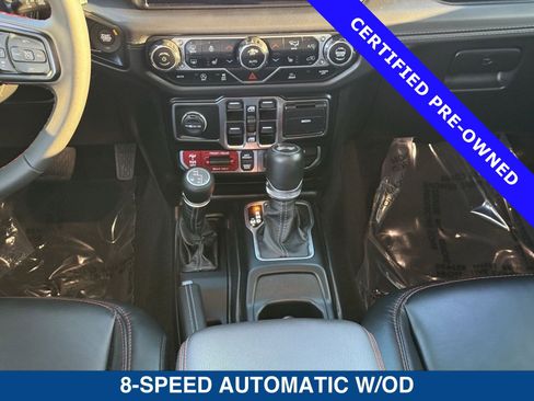 Used 2024 Jeep Wrangler Unlimited Rubicon w/ XTREMEE 35" Tire Package image 18