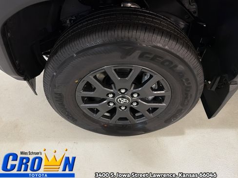 New 2026 Toyota 4Runner SR5 image 11