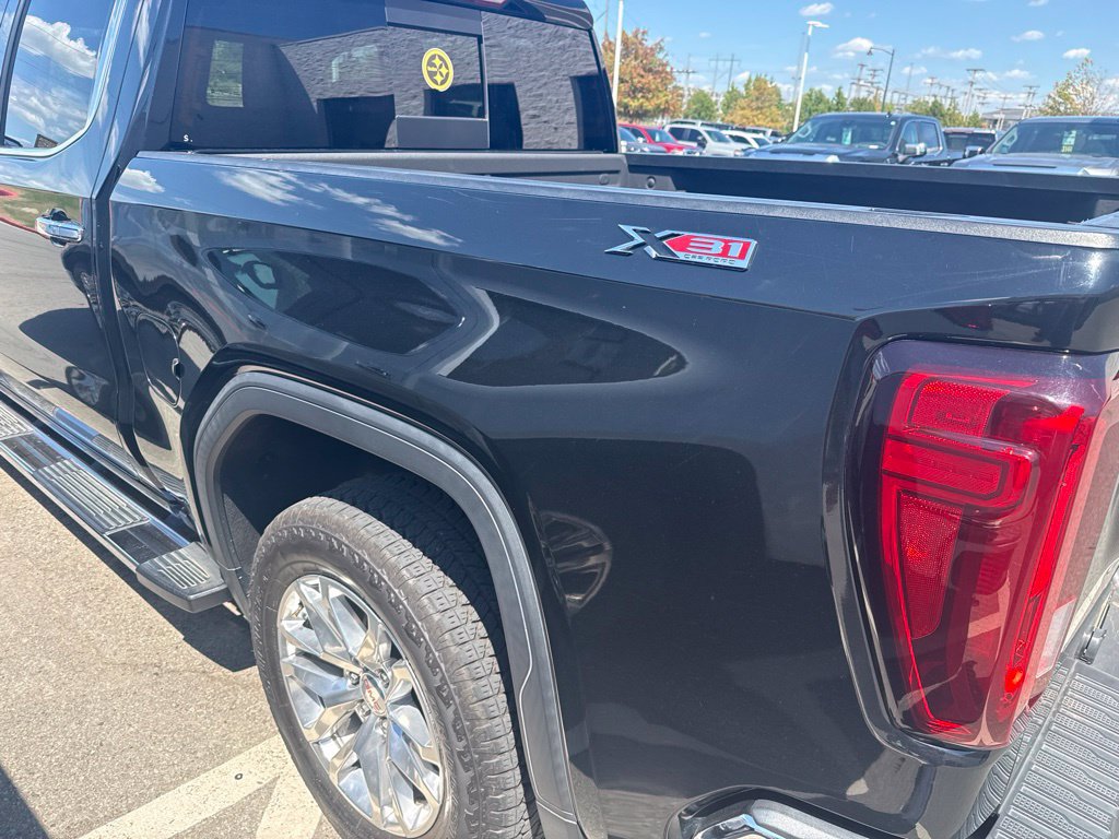 Used 2021 GMC Sierra 1500 SLT AWD/4WD image 9