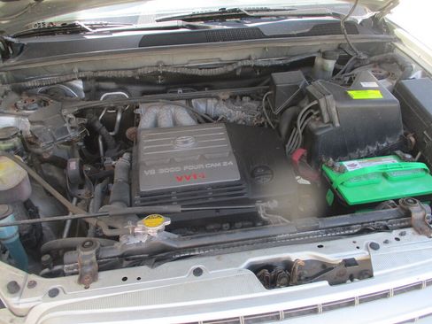 Used 2003 Toyota Highlander Limited FWD image 4