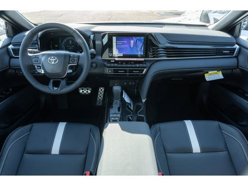 Used 2026 Toyota Camry SE FWD image 18