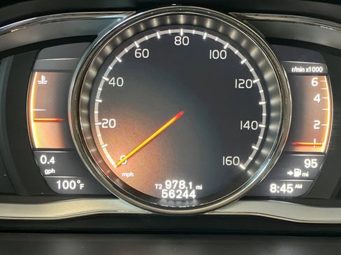 Used 2018 Volvo V60 T5 Cross Country AWD/4WD image 27
