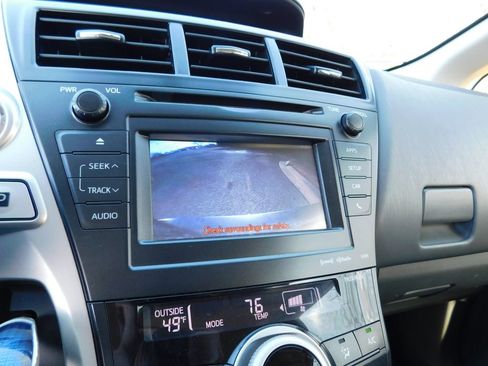 Used 2012 Toyota Prius V Three image 10