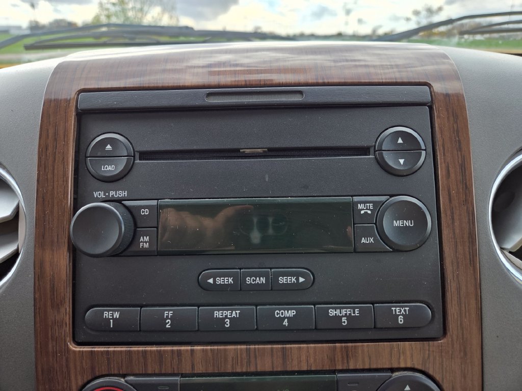 Used 2004 Ford F150 Lariat AWD/4WD image 21