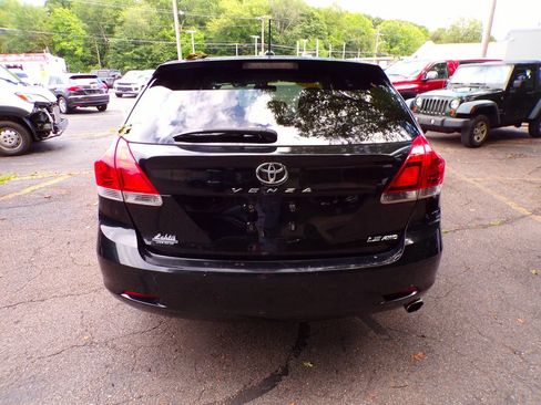 Used 2015 Toyota Venza LE AWD/4WD image 10