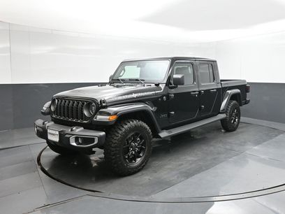New 2025 Jeep Gladiator Sport