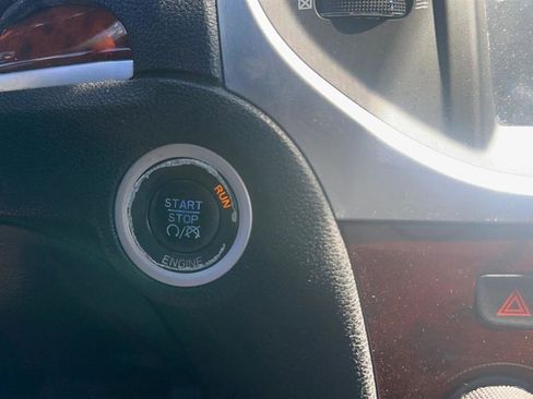 Used 2012 Chrysler 300 RWD image 40