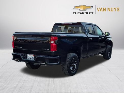 Used 2023 Chevrolet Silverado 1500 Custom Trail Boss AWD/4WD image 5