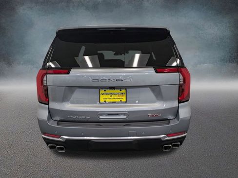 Used 2026 GMC Yukon Denali w/ Sun & Power Step Package AWD/4WD image 5