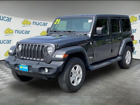 Used 2021 Jeep Wrangler Unlimited Sport AWD/4WD image 3